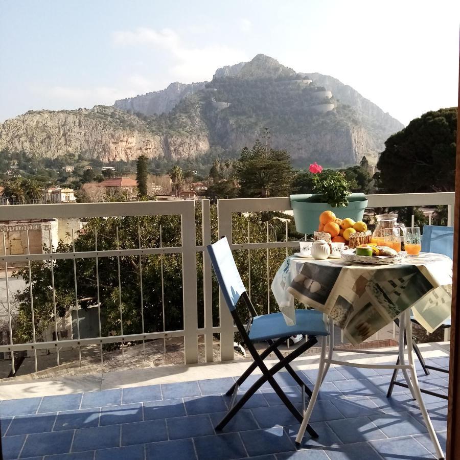 Casa Rosamarina Lägenhet Mondello Exteriör bild