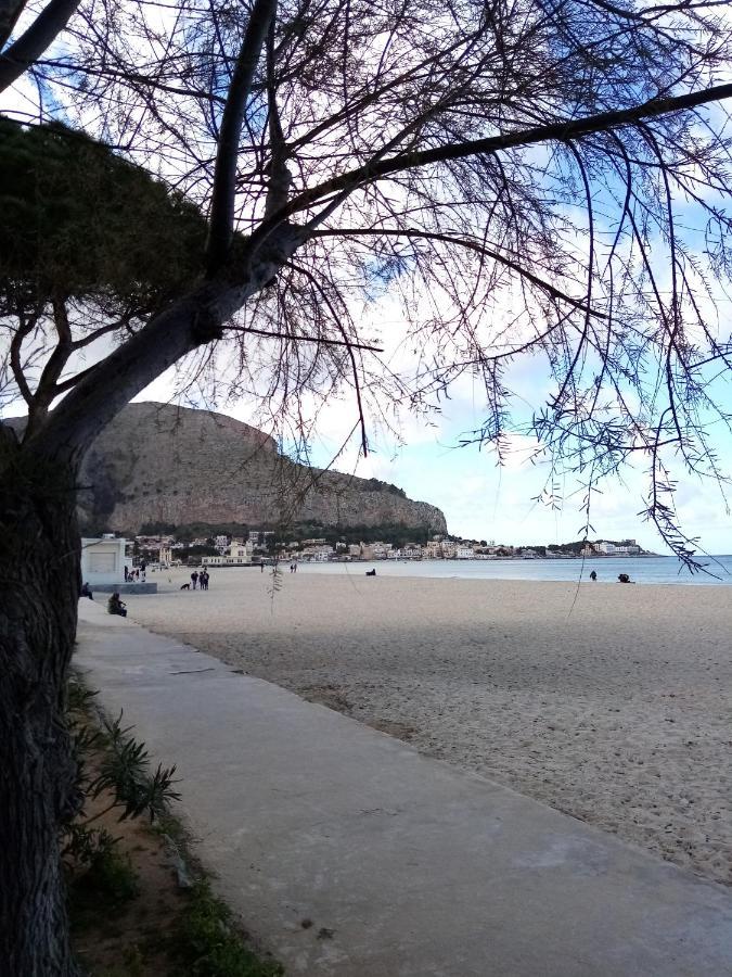 Casa Rosamarina Lägenhet Mondello Exteriör bild