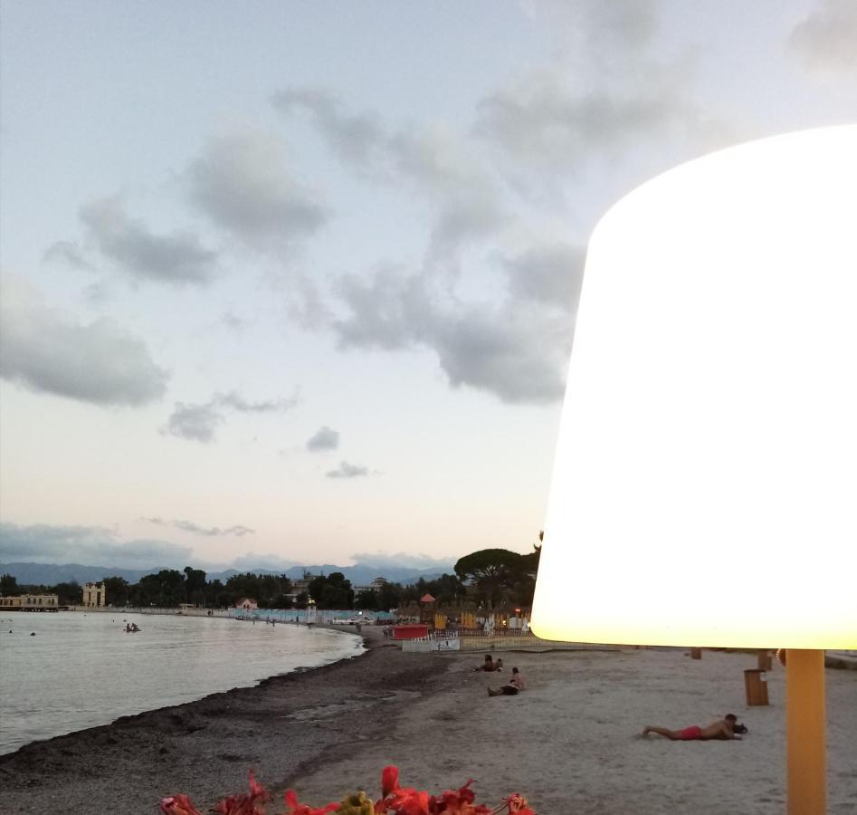 Casa Rosamarina Lägenhet Mondello Exteriör bild