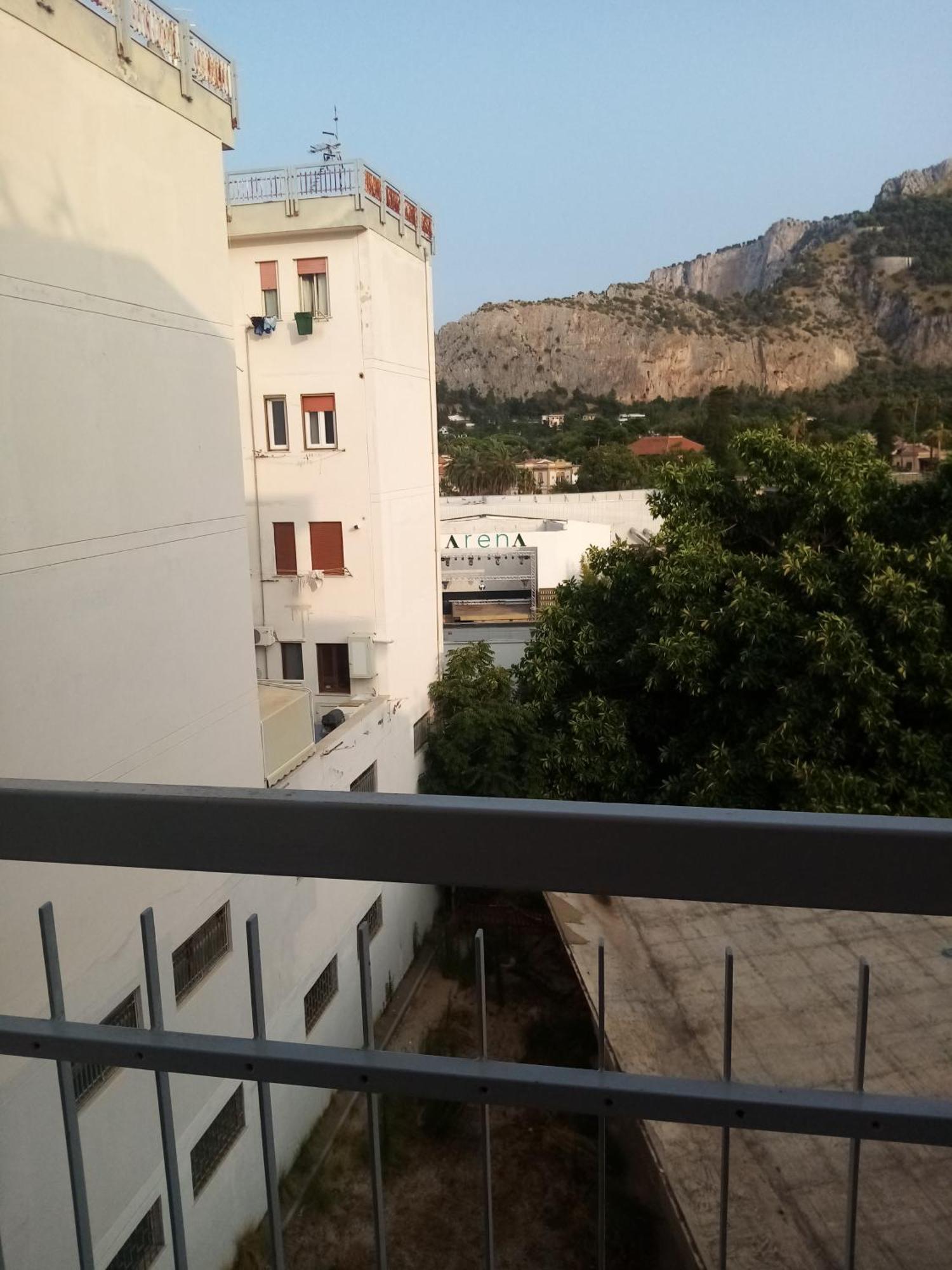 Casa Rosamarina Lägenhet Mondello Exteriör bild